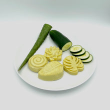 Load image into Gallery viewer, Fresh Aloe and Cucumber Soap
